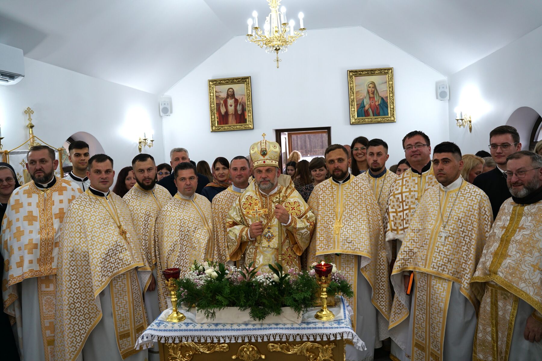 Владика Йосафат освятив новозбудований храм у м. Сокиряни