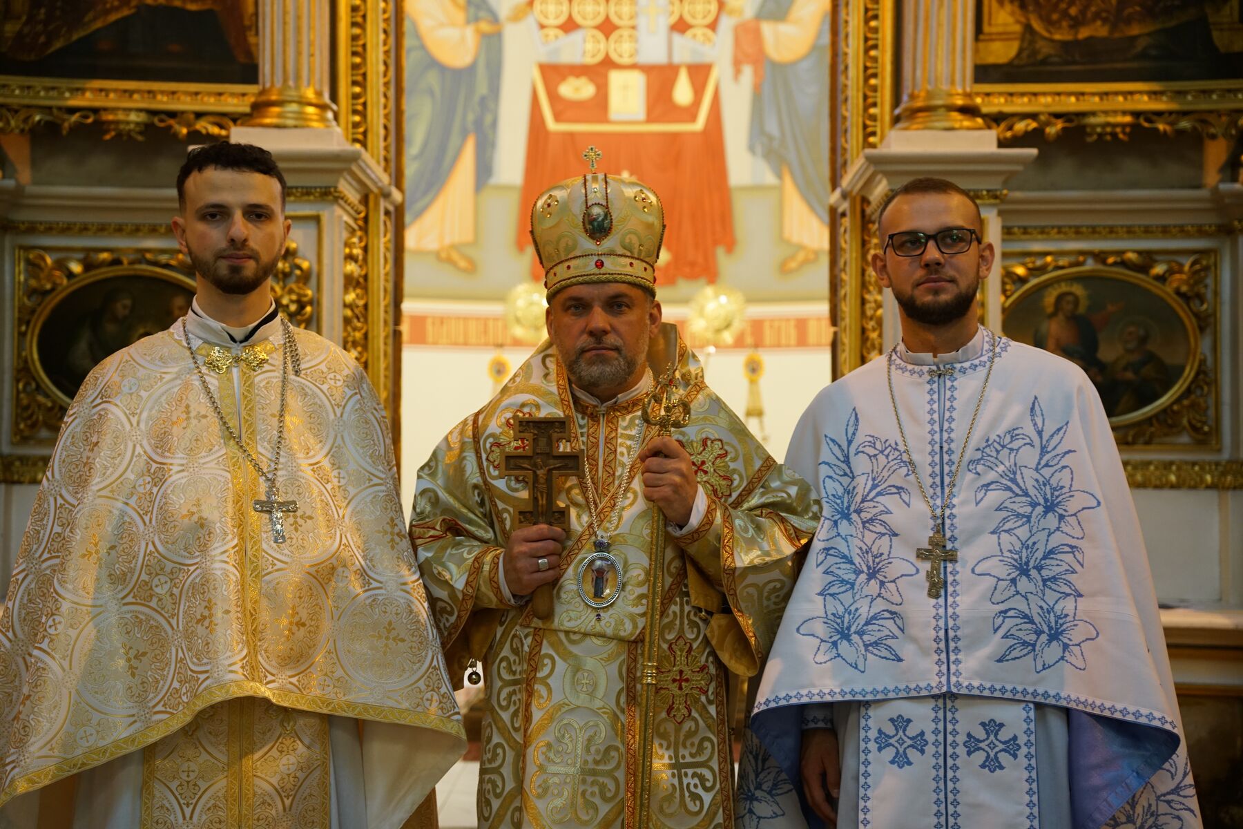 Владика Йосафат уділив ієрейські свячення двом дияконам